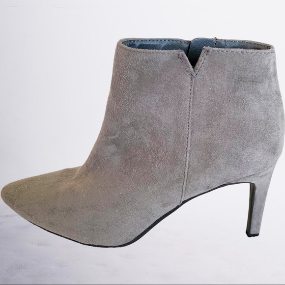 SAM & LIBBY GREY SUEDE ANKLE BOOTS - Picture 3 of 5